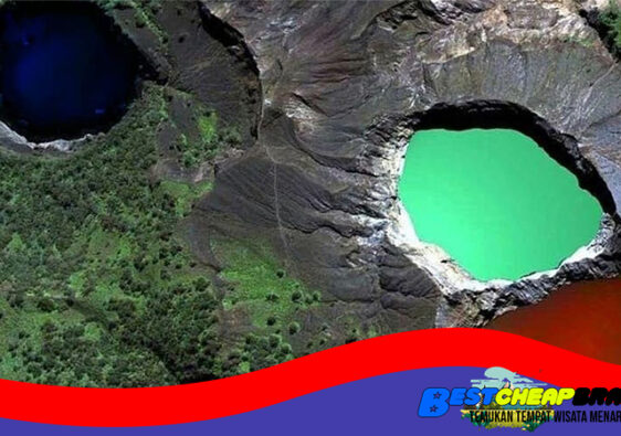 Danau Kelimutu Flores